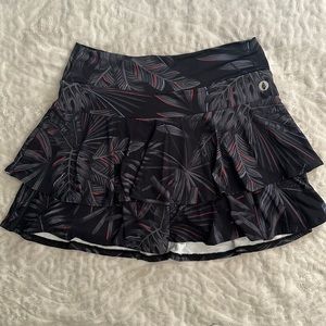 DonaJo Tennis/Golf Skirt Layered NWOT size 2 (medium)